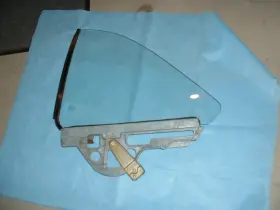 4486917 Amc #4486917 69 70 Javelin Nos Rear 1/4 Glass And Frame Assfty