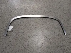 269.au1m07 Audi 2007 A4 Rear Convertible Top Stowage Cover Molding