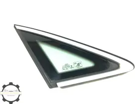 8v5845299 Audi 2017-2020 Rs3 A3 S3 Left Driver Rear Quarter Panel Window Glass Oem