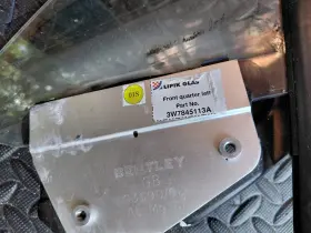 8066946 Bentley 2007 2008 2009 2010 Continental Gtc Oem Front Left Door Vent Glass 8066946 Bentley 2007 2008 2009 2010 Continental Gtc Oem Front Left Door Vent Glass