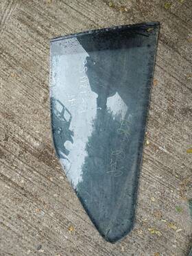Bmw 284-58343r 1992-1999 318i 325i 328i M3 Rear Right Quarter Glass Coupe Oem
