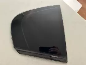 51757128501 Bmw 325 328 330 335 M3 Sedan Right Side Rear Quarter Window Glass