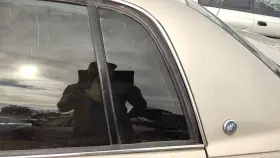 12371634 Buick 91-96 Park Ave Driver Left Rear Vent Window Back Door Glass With Frame Oem 12371634 Buick 91-96 Park Ave Driver Left Rear Vent Window Back Door Glass With Frame Oem