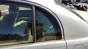 25747977 Buick 1997-2005 Park Ave Ultra Driver Left Rear Vent Window Back Door Glass With Frame 25747977 Buick 1997-2005 Park Ave Ultra Driver Left Rear Vent Window Back Door Glass With Frame