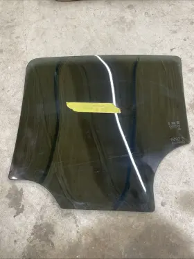 95276492 Buick 2016-2020 Encore Rear Right Side Door Panel Window Glass Oem