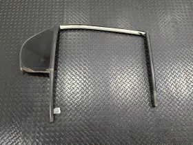23478314 Chevrolet 97 - 03 Oem Malibu Rear Right Passenger Side Door Vent Window Glass 23478314 Chevrolet 97 - 03 Oem Malibu Rear Right Passenger Side Door Vent Window Glass