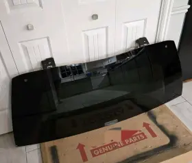 25916024 Chevrolet Genuine Tailgate Rear Heated Glass Window 2007-14 Suburban Tahoe Yukon