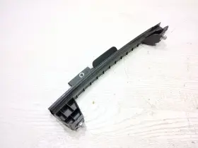 42621052 Chevrolet 2017-2022 Trax Oem Front Right Pass Door Window Glass Guide Retainer 42621052 Chevrolet 2017-2022 Trax Oem Front Right Pass Door Window Glass Guide Retainer