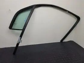 95375249 Chevrolet 13-21 Trax Rear Right Passenger Door Vent Glass Clear Oem