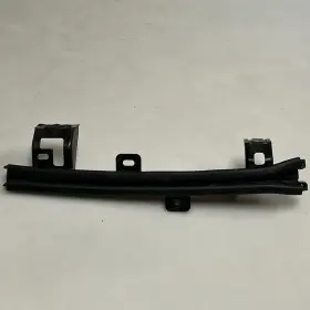 D2ucbbc Chevrolet 2018-21 Chevy Equinox Rear Left Side Door Window Glass Guide Support