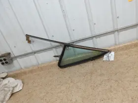 279.gm8x90 Chevrolet Truck Vchev20 1990 Rear Door Vent Glass 311394
