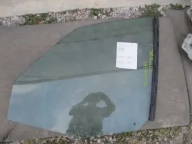 4719069 Chrysler 90-93 Imperial Lh Front Door Glass 4719069 Chrysler 90-93 Imperial Lh Front Door Glass