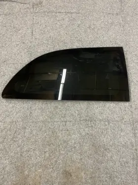 5020884ac Chrysler Trucks 01-07 Town And Country Passenger Right Rear Quarter Glass Back Side Window Oem