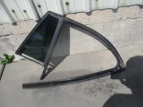 279-311r Dodge 07-12 Caliber Rh Rear Door Vent Glass With A/m Tint And Gasket 279-311r Dodge 07-12 Caliber Rh Rear Door Vent Glass With A/m Tint And Gasket