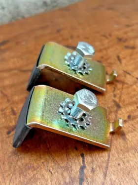 18-175 East Coast Chevy 1955-1957 2 Dr Hdtp Quarter Glass Inch L Stop Pair-new 18-175 East Coast Chevy 1955-1957 2 Dr Hdtp Quarter Glass Inch L Stop Pair-new