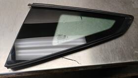 Factory/oem Pr3bc29701ae 2024-2025 Ford Mustang Gt Left Driver Rear Quarter Window Glass