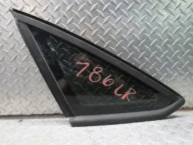 279.fd1g14 Ford 2014 Focus Left Driver Rear Door Vent Glass