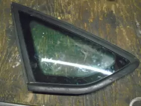 284-06046bl Ford Driver Quarter Glass Hatchback Black Moulding Fits 12-18 Focus