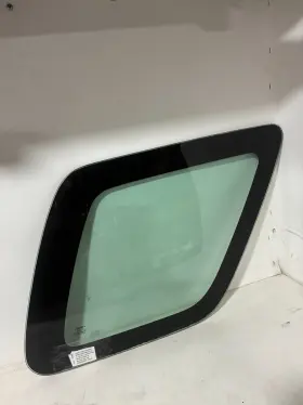 5l8z7829700aa Ford Dq10056gtn 2005 Escape Rear Passenger Right Quarter Glass - Oem Part #5l8z7829700aa 5l8z7829700aa Ford Dq10056gtn 2005 Escape Rear Passenger Right Quarter Glass - Oem Part #5l8z7829700aa