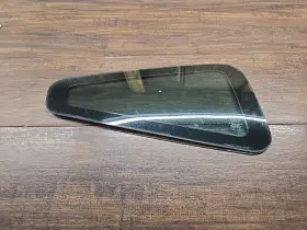Dq11681 Ford 2005-2009 Mustang Coupe Passenger Right Rear Quarter Glass Window Oem