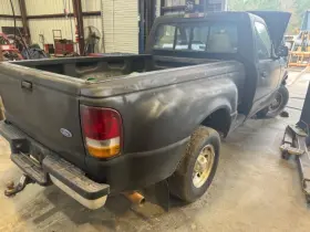 Dt02795cl Ford Used Rear Back Glass Fits 1997 Ranger Sliding Grade A