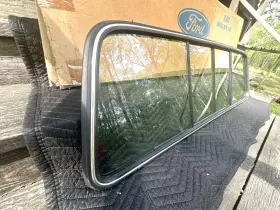 E2tz-10422b30-a Ford Nos 1980-1996 F150 Sliding Rear Window E2tz-10422b30-a Ford Nos 1980-1996 F150 Sliding Rear Window