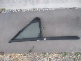 F2tz-1521412a Ford 94 F150 Rh Vent Glass With Frame 92-96 F250 Bronco F2tz-1521412a Ford 94 F150 Rh Vent Glass With Frame 92-96 F250 Bronco
