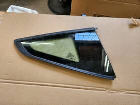 Ford Pr3bc29700ae 2024-2025 Mustang Gt Right Passenger Quarter Glass Window Oem