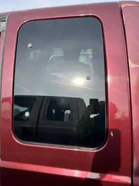 Yc35-2825-5701 Ford 1999-16 F250 F350 Ext Cab Rear Window Driver Yc35-2825-5701 Ford 1999-16 F250 F350 Ext Cab Rear Window Driver