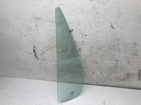 18-53293-001 Freightliner Cascadia Right/passenger Door Vent Glass - Used P/n 1853293001