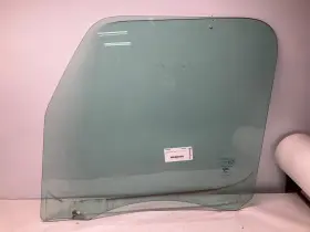 1868072000 Freightliner 68072 Cascadia Left/driver Door Glass - Used P/n