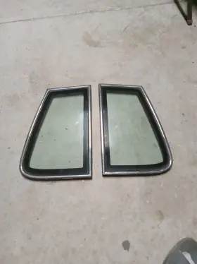 2062896 General Motors 1981-1988 Gbody Cutlass Supreme Vinyl Top Quarter Window Glass Pair Oem Gm