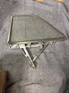 5718415 General Motors 1962-1964 Chevy Impala 2 Door Rear Quarter 1/4 Side Window Left Lh