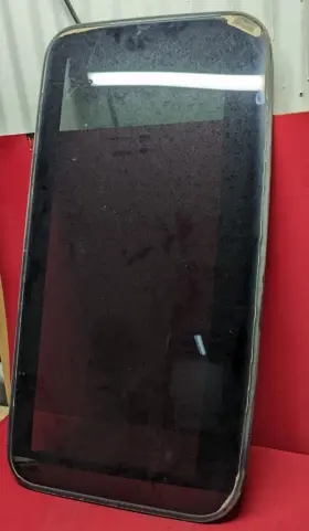 22815953 Gm 25798334 2007 - 2014 Tahoe Escalade Yukon Sunroof / Moonroof Tinted Glass 22815953 Gm 25798334 2007 - 2014 Tahoe Escalade Yukon Sunroof / Moonroof Tinted Glass