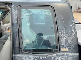 Gm Trucks 15630153 89-99 Chevy Silverado 1500 Driver Left Rear Quarter Glass Back Side Window Oem