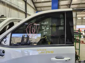 84752933 Gm Trucks 19-25 Gmc Sierra 1500 Crew / Double Cab Front Door Glass Left Driver Side Oem 84752933 Gm Trucks 19-25 Gmc Sierra 1500 Crew / Double Cab Front Door Glass Left Driver Side Oem