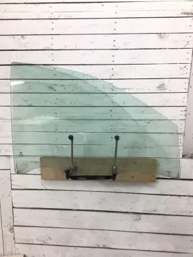 A82-m4-05 Honda 2005 Odyssey Touring Right Front Door Window ## A82-m4-05 Honda 2005 Odyssey Touring Right Front Door Window ##
