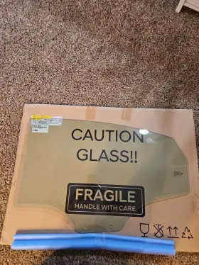 1r010 Hyundai 83411 Left Rear Door Glass Ft13 Accent H