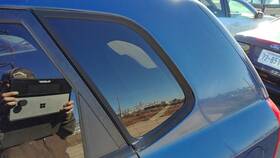 Hyundai 878102e010 2005-2009 Tucson Driver Left Rear Quarter Glass Back Side Window Oem