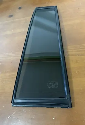 822215za0a Infiniti 2011-2024 Qx56 Qx80 Left Rear Door Vent Glass Window Oem 822215za0a Infiniti 2011-2024 Qx56 Qx80 Left Rear Door Vent Glass Window Oem