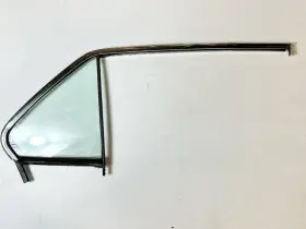 10.21.21.91 Jaguar 279-50652 84 Series 3 Xj6 Quarter Window Vent Rear Right Passenger Side Chrome Oem 10.21.21.91 Jaguar 279-50652 84 Series 3 Xj6 Quarter Window Vent Rear Right Passenger Side Chrome Oem