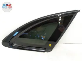 T4a13408 Jaguar 17-22 F-pace Rear Right Glass Quarter Corner Window Black Trim Vent X761