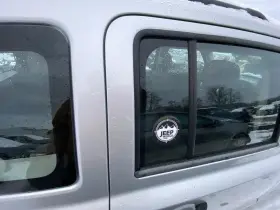 152429 Jeep Used Rear Right Door Vent Glass Fits 2010 Patriot Light Tint Rig 152429 Jeep Used Rear Right Door Vent Glass Fits 2010 Patriot Light Tint Rig