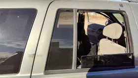 55135998ac Jeep 99-04 Grand Cherokee Passenger Right Rear Vent Window Back Door Glass With Frame 55135998ac Jeep 99-04 Grand Cherokee Passenger Right Rear Vent Window Back Door Glass With Frame