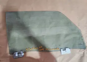 55369444aa Jeep 2006-2010 Commander Right Front Door Glass Window Oem 55369444aa Jeep 2006-2010 Commander Right Front Door Glass Window Oem