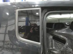 68255559aa Jeep 15-23 Renegade Privacy Tint Quarter Glass Right Passenger Side Oem 68255559aa Jeep 15-23 Renegade Privacy Tint Quarter Glass Right Passenger Side Oem