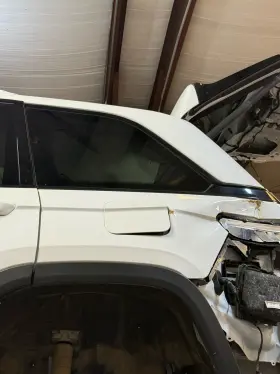 68493939ac Jeep Fits 22 - 24 Grand Cherokee Lh Driver Quarter Glass Window 116.7 Inch Wb Oem 68493939ac Jeep Fits 22 - 24 Grand Cherokee Lh Driver Quarter Glass Window 116.7 Inch Wb Oem