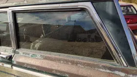 J5469535 Jeep 1984-1991 Grand Wagoneer Driver Left Rear Quarter Glass Back Side Window