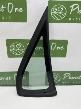 284-50512r Kia 2011-2013 Forte Hatchback Right Rear Quarter Window Glass Oem 284-50512r Kia 2011-2013 Forte Hatchback Right Rear Quarter Window Glass Oem