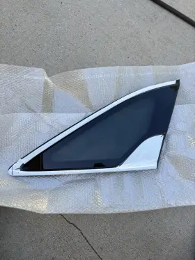 R5100 Kia 87820 2021-2023 Sorento Rear Right Quater Glass. Satin Oem R5100 Kia 87820 2021-2023 Sorento Rear Right Quater Glass. Satin Oem